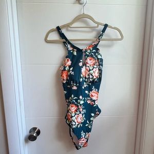 NWT Womens teal floral scalloped one piece swimsuit cupshe